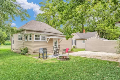 613 E High St, Monticello, IL 61856 photo 27