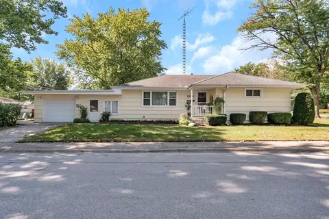 1320 Butler St, Morris, IL 60450