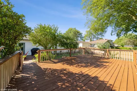 1620 Sheffield Dr, Elgin, IL 60123 photo 18