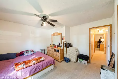 1620 Sheffield Dr, Elgin, IL 60123 photo 8