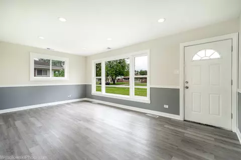 17015 Park Ave, Lansing, IL 60438 photo 5