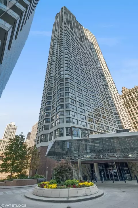 405 N Wabash Ave #2408, Chicago, IL 60611
