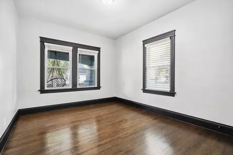 525 Simms St, Aurora, IL 60505 photo 9