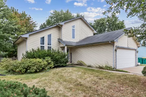 1044 Loren Dr, Joliet, IL 60431