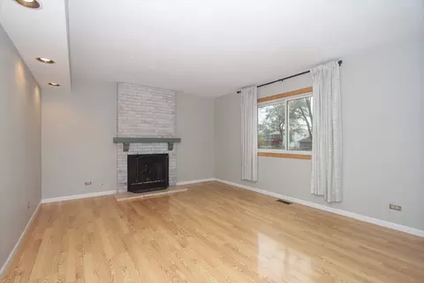 1350 Sebring Cir, Elgin, IL 60120 photo 19