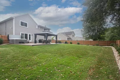1350 Sebring Cir, Elgin, IL 60120 photo 37