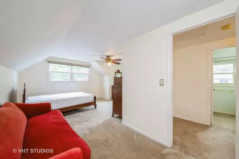 Bedroom - 1910 Powder Riv, Elgin, IL 60123 photo 6 of 7