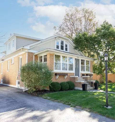1628 Sisson St, Lockport, IL 60441