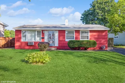 316 Tee Ln, Carpentersville, IL 60110