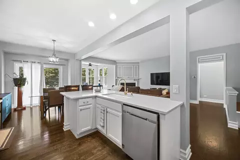Kitchen - 5 Tiverton Ct, Algonquin, IL 60102 photo 1 of 6