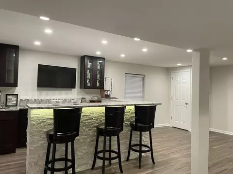 Kitchen - 5 Tiverton Ct, Algonquin, IL 60102 photo 6 of 6