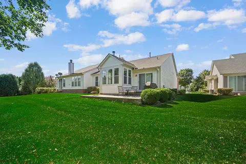 Exterior - 5 Tiverton Ct, Algonquin, IL 60102 photo 4 of 4