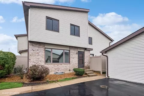 1073 Southgate Rd, New Lenox, IL 60451