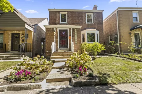 6111 N Kimball Ave, Chicago, IL 60659
