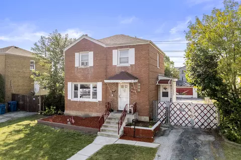 3132 Ernst St, Franklin Park, IL 60131