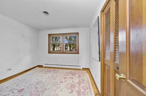 Bedroom - 1733 E Algonquin Rd, Des Plaines, IL 60016 photo 1 of 6
