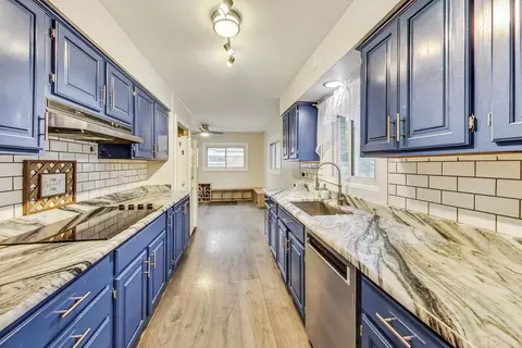 Kitchen - 1107 Clark Ln, Des Plaines, IL 60016 photo 2 of 2