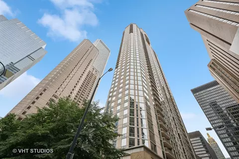 222 N Columbus Dr #4402, Chicago, IL 60601