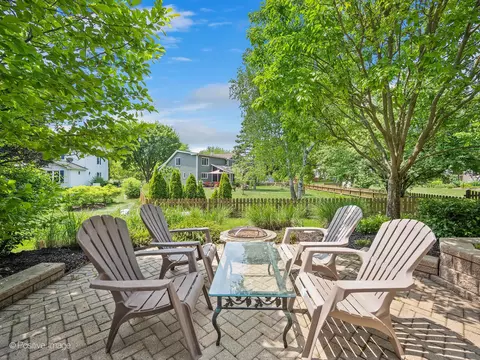 516 Camdon Cir, Bartlett, IL 60103 photo 25