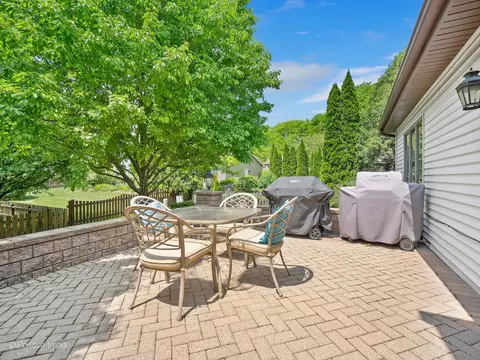516 Camdon Cir, Bartlett, IL 60103 photo 27