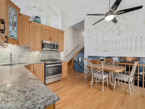 516 Camdon Cir, Bartlett, IL 60103 photo 10