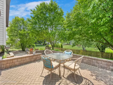 516 Camdon Cir, Bartlett, IL 60103 photo 26
