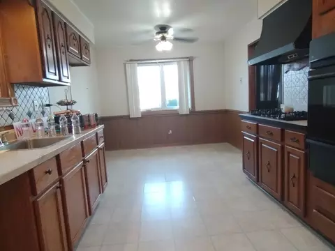 Kitchen - 7702 Central Ave, Burbank, IL 60459 photo 9 of 9