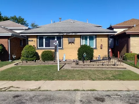Exterior - 7702 Central Ave, Burbank, IL 60459 photo 2 of 4