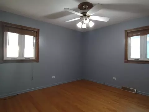 Bedroom - 7702 Central Ave, Burbank, IL 60459 photo 2 of 6