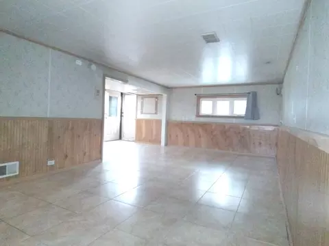 Living - 7702 Central Ave, Burbank, IL 60459 photo 8 of 10