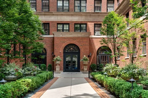 400 W Deming Pl #4-O, Chicago, IL 60614