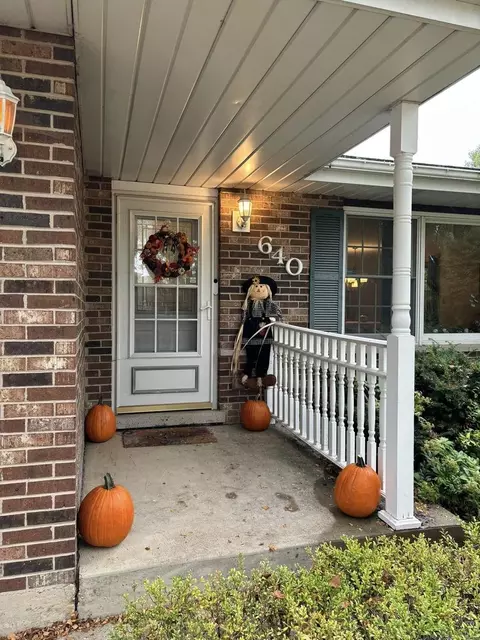 Exterior - 640 Cedar Ln, Bartlett, IL 60103 photo 1 of 5