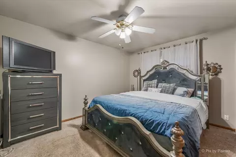 Bedroom - 640 Cedar Ln, Bartlett, IL 60103 photo 2 of 2