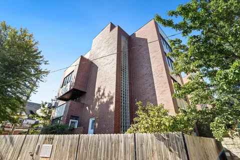 1354 N Ada St #1, Chicago, IL 60642