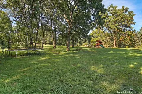 Exterior - 6116 Ojibwa Ln, Mchenry, IL 60050 photo 4 of 7