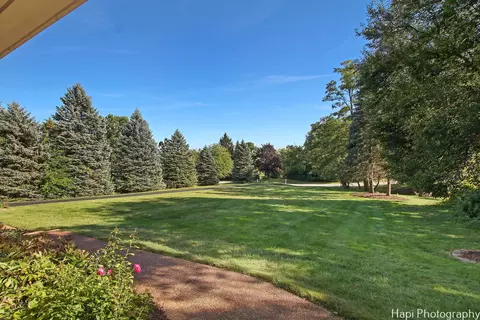 Exterior - 6116 Ojibwa Ln, Mchenry, IL 60050 photo 6 of 7