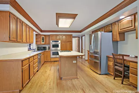 Kitchen - 6116 Ojibwa Ln, Mchenry, IL 60050 photo 1 of 3