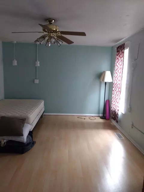 Bedroom - 406 E Park St, Champaign, IL 61820 photo 4 of 4