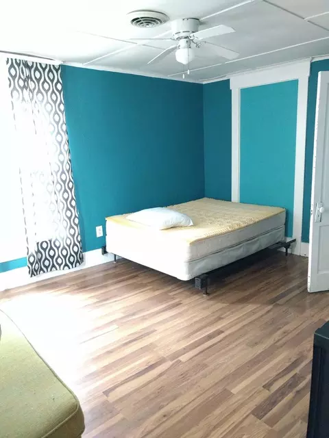 Bedroom - 406 E Park St, Champaign, IL 61820 photo 3 of 4