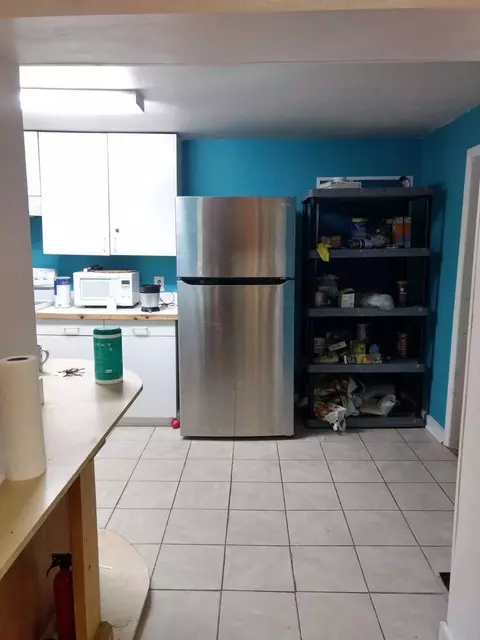 Kitchen - 406 E Park St, Champaign, IL 61820 photo 2 of 3