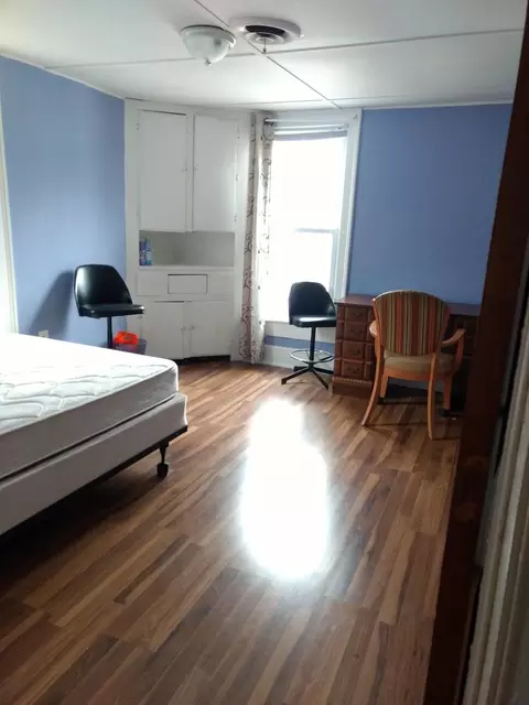 Bedroom - 406 E Park St, Champaign, IL 61820 photo 1 of 4