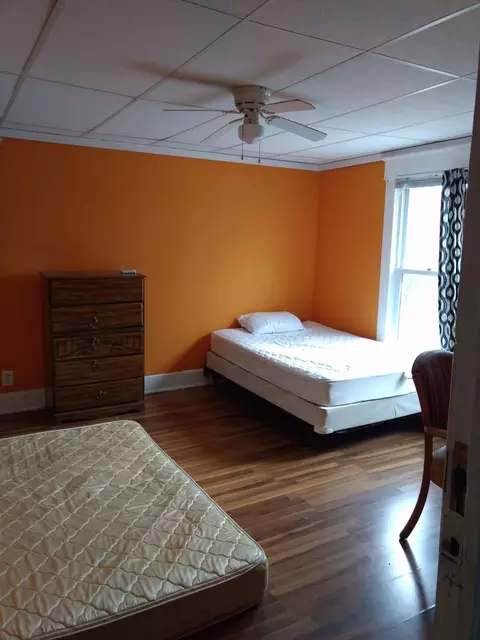 Bedroom - 406 E Park St, Champaign, IL 61820 photo 2 of 4