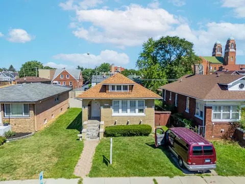 332 156th Pl, Calumet City, IL 60409