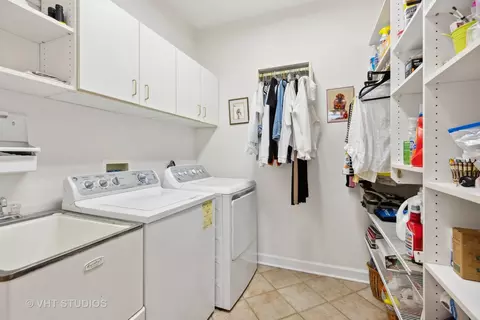 Undisclosed, Glenview, IL 60025 photo 26