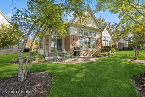 Undisclosed, Glenview, IL 60025 photo 11