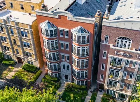 632 W Wrightwood Ave #3E, Chicago, IL 60614