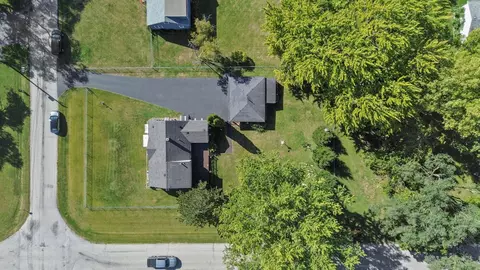View/Area - 3702 Rose Manor Ter, Markham, IL 60428 photo 2 of 3