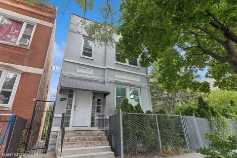 3138 W Polk St, Chicago, IL 60612