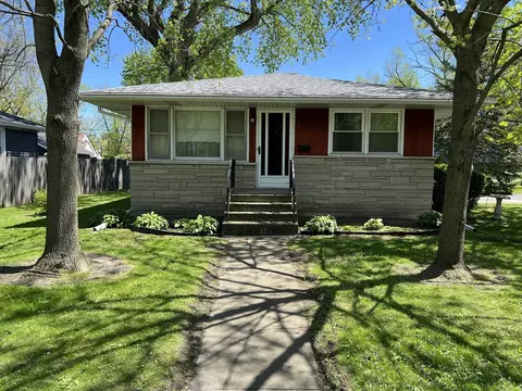 17933 Walter St, Lansing, IL 60438