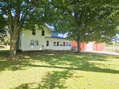 20306 Mathew Rd, Morrison, IL 61270